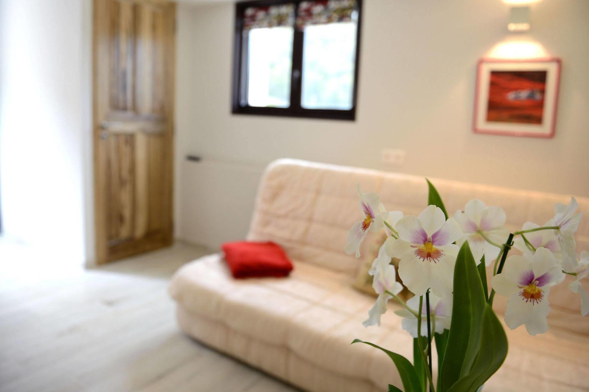 Mas De Carabelle Bed & Breakfast La Roque-Alric Dış mekan fotoğraf